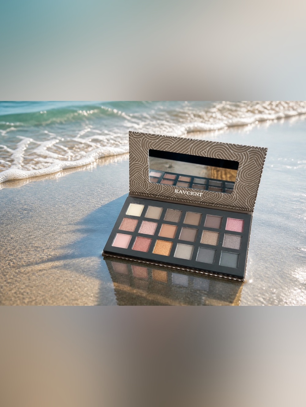 18-Color Eyeshadow Palette